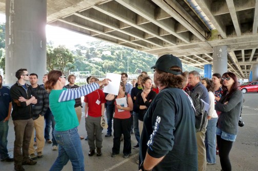 P1090628-stop 1. Thorndon overbridge